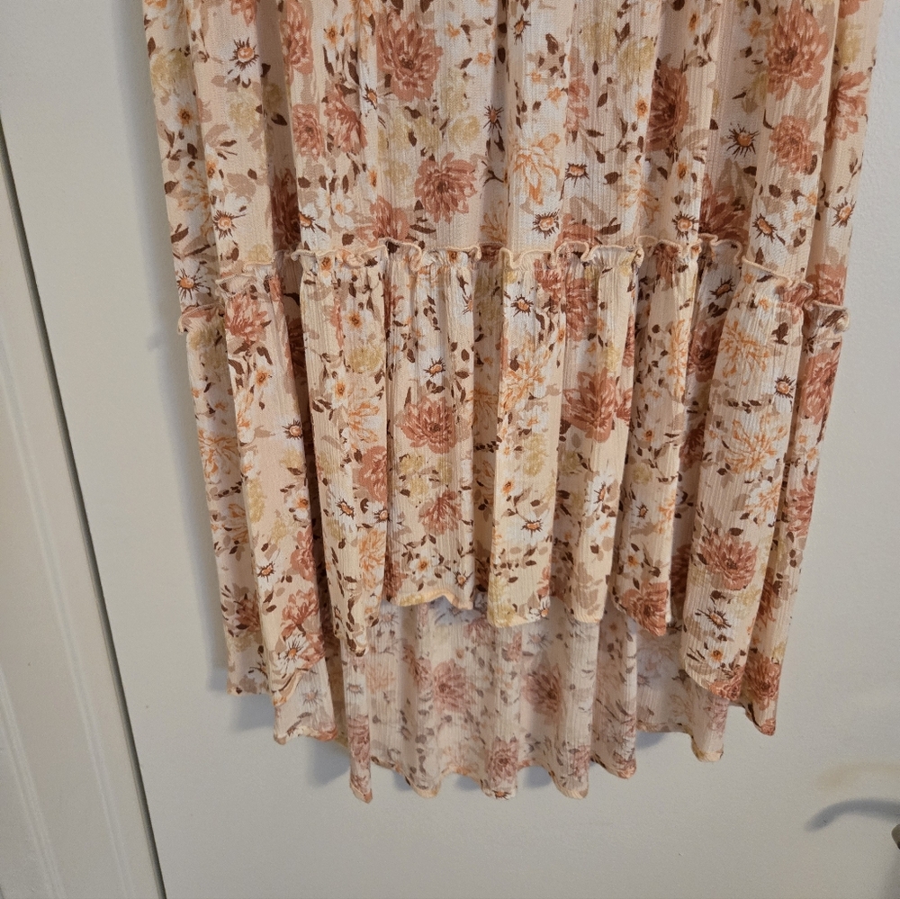 Hippie Rose Floral A-Line Skirt in Cream and Peach - Picture 3 of 4